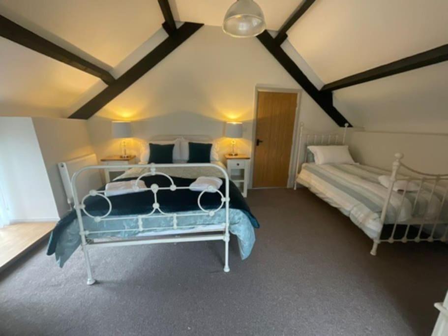 Vila Y Stabl 94A Denbigh Exteriér fotografie